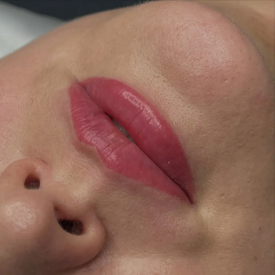 Soft, natural, balanced lips
